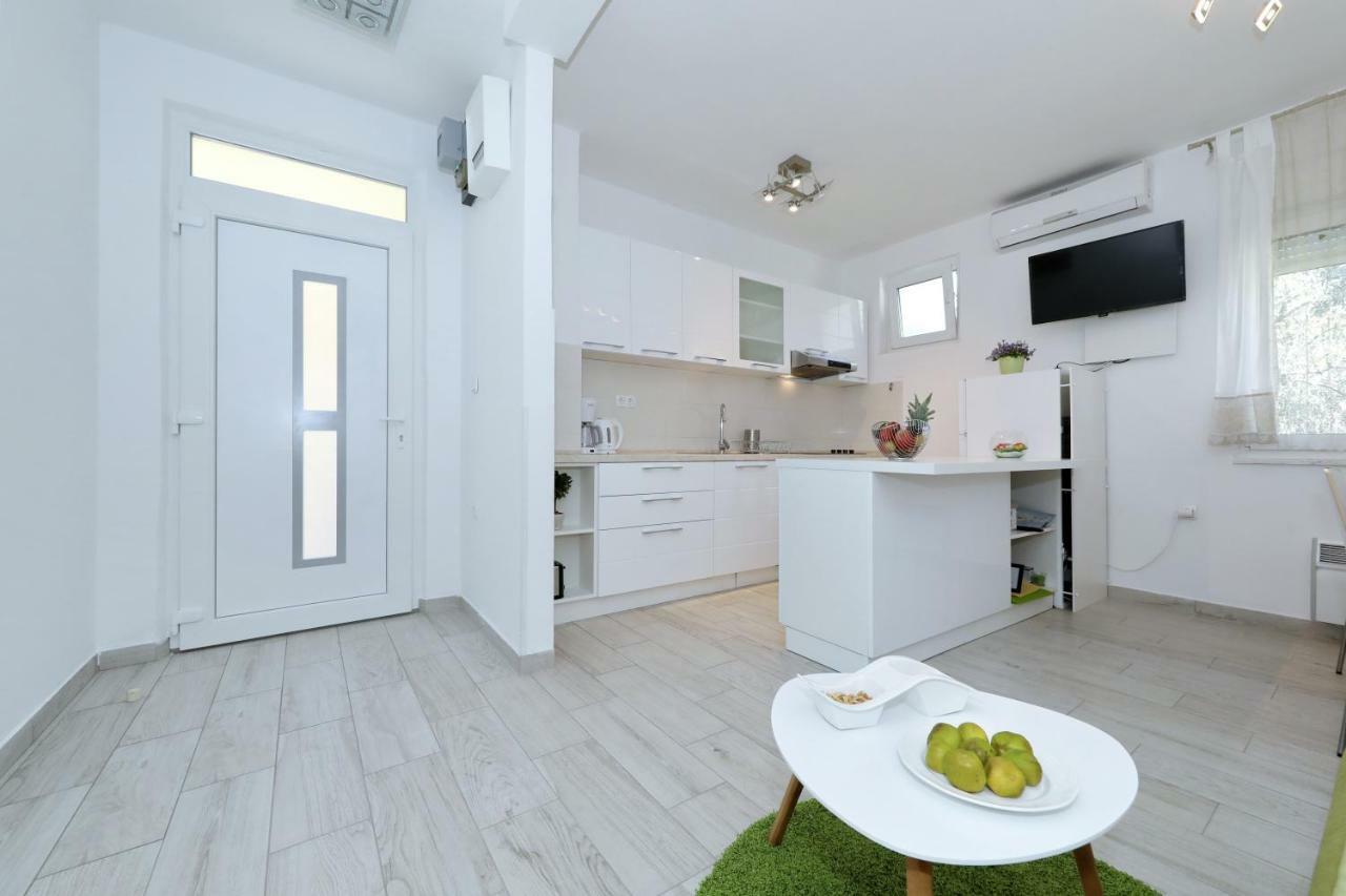 Apriori Apartments - Free Parking Zadar Eksteriør billede